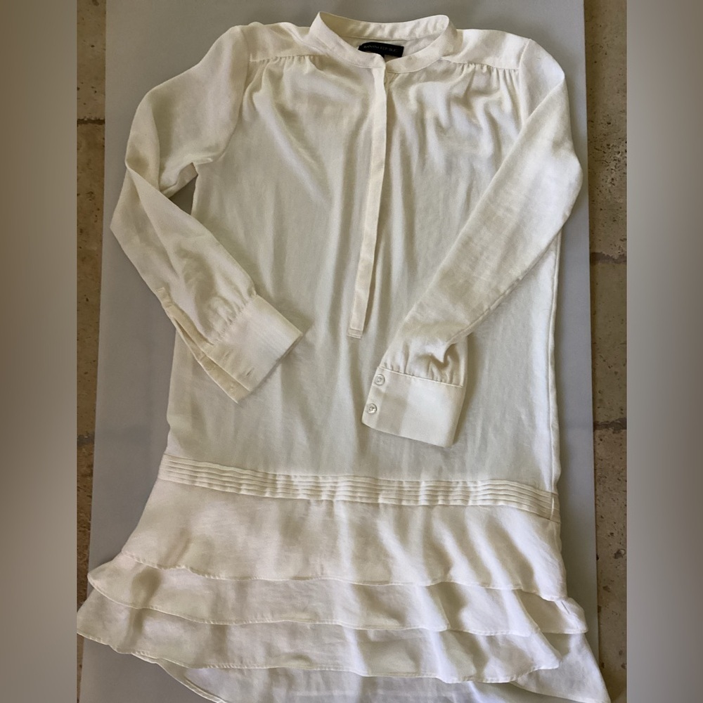 Banana Republic Ivory Ruffled Trim Tiered Dress  Long Sleeves Size 2
